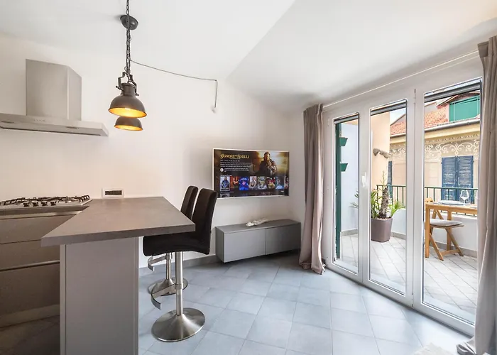 아파트 Elegante A Due Passi Dal Mare *