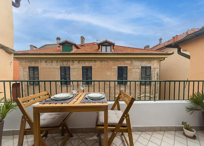 Elegante A Due Passi Dal Mare * Alassio